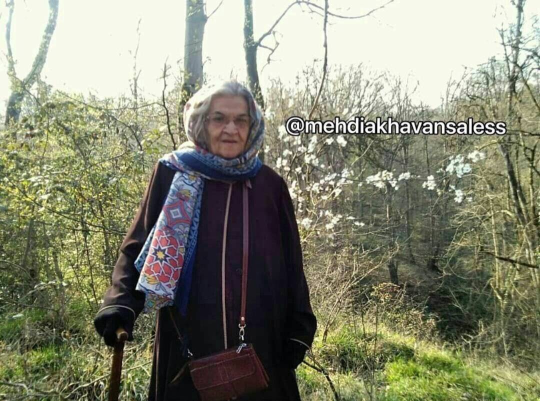 زنده‌یاد ایران اخوان ثالث: هزینه‌های مجالس یادبود و ترحیم من را صرف امور خیریه کنید