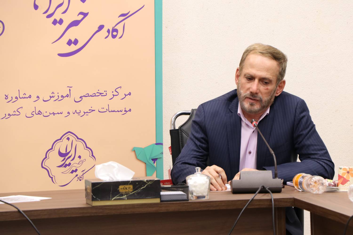 خدمات گسترده مؤسسه خیریه دارالاکرام در 22 شهر کشور /  نیکوکاران و مددجویان باید نگرش خود را اصلاح کنند