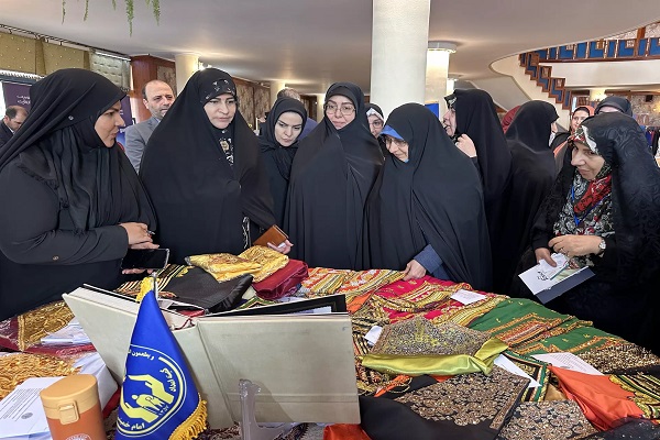 ارتقای کیفیت محصولات مددجویان با حضور در جشنواره انجمن دیپلماتیک بانوان