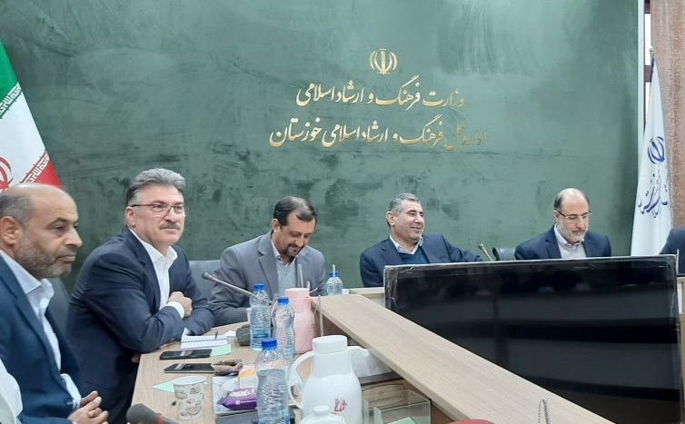 جمعی از فعالان سمن‌های خوزستان، مطالبات خود را با مشاور رئیس‌جمهور درمیان گذاشتند