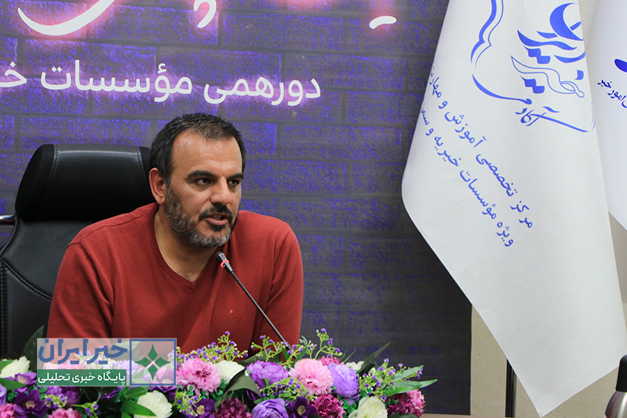 نگاهی به فعالیتهای مؤسسۀ خیریۀ «پایان کارتنخوابی»؛ از تهیه و توزیع غذا تا ترک اعتیاد و تأمین شغل