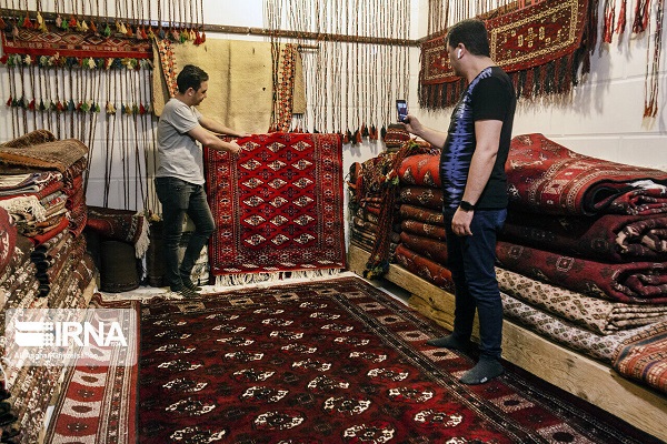 برپایی بازارچه‌های سنتی در بجنورد با هدف حمایت از زنان سرپرست‌ خانوار