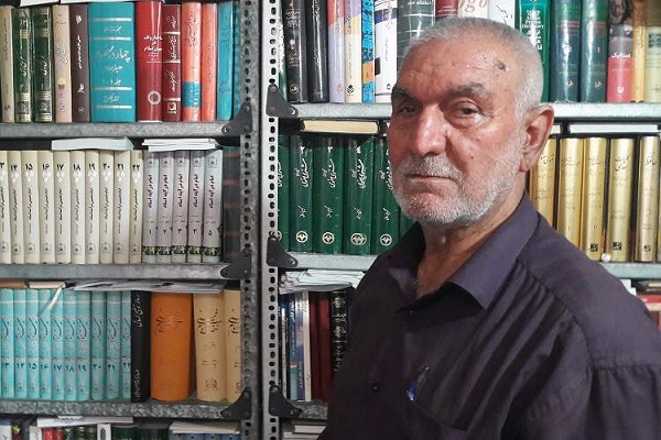 مروج پیشکسوت کتابخوانی در ایلام بیش از 3 هزار جلد کتاب اهدا کرد