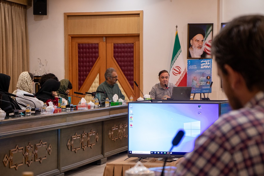 کارگاه عکسِ نیکوکاری با موضوع هوش مصنوعی برگزار شد