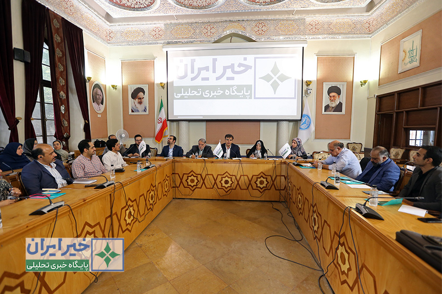 کارکرد رسانههای نیکوکاری در جامعه ایرانی مورد بررسی قرار گرفت / تجلیل از دو بانوی نیکوکار با حضور خیرین