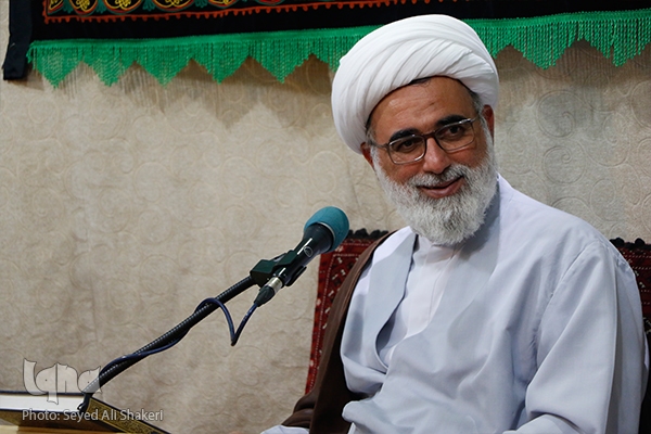 امام حسن عسکری (ع) بر کرامت انسانی در امور نیکوکاری تأکید داشتند