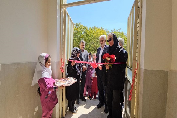 مدرسۀ «نازنین طاهریان» در یکی از روستاهای استان کهگیلویه و بویراحمد افتتاح شد