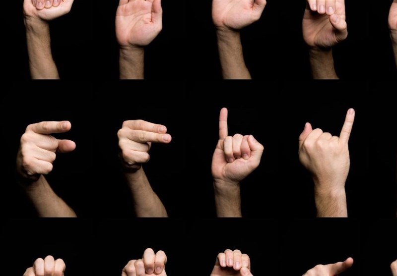 صداوسیما باید همۀ برنامه‌های خود را با «زبان اشاره» همراه کند