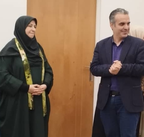 رئیس سازمان محیط زیست، شب یلدای ۱۴۰۴ را در مرکز شبه خانوادۀ «خانه دختران ایران» سپری کرد