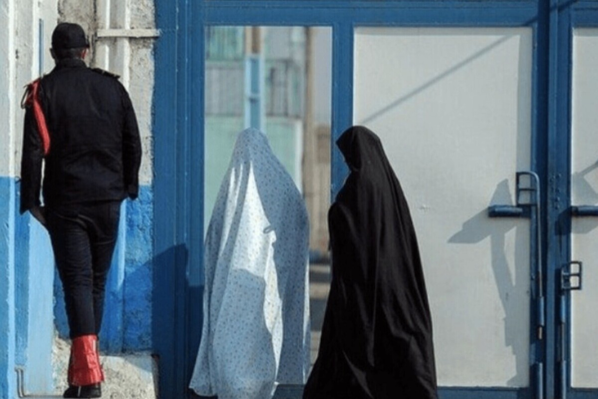 کتاب‌خوان‌ها ۳۳ مادر زندانی را به خانه برگرداندند