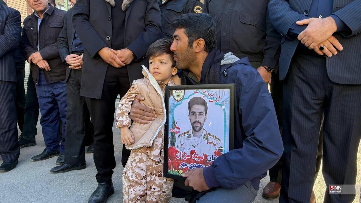 پیکر ستوان‌یکم رحیم مجیدی‌مهر، پس از شهادت در مأموریت مرزی، در یاسوج بدرقه شد