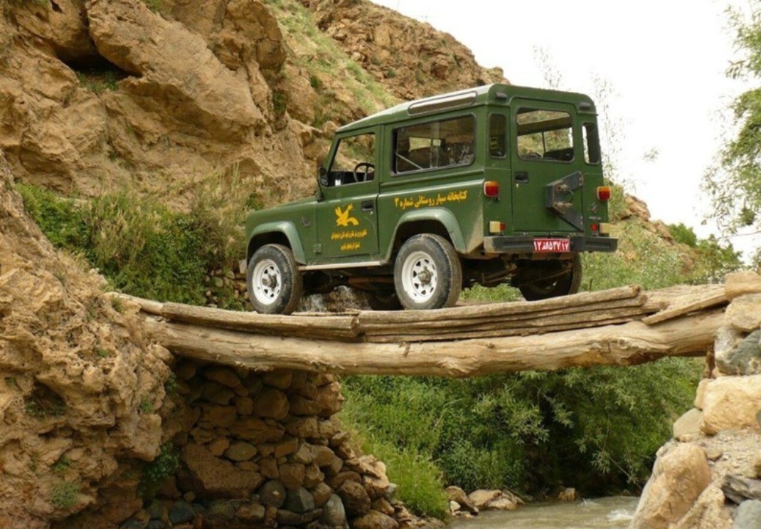 پیامبری کتابها در مرز میان ۳ کشور در کوههای دالامپر پیامبری کتابها در مرز میان ۳ کشور در کوههای دالامپر