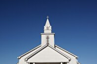 افزایش لغو مجوز خیریه‌های مسیحی در کانادا در سال ۲۰۲۵