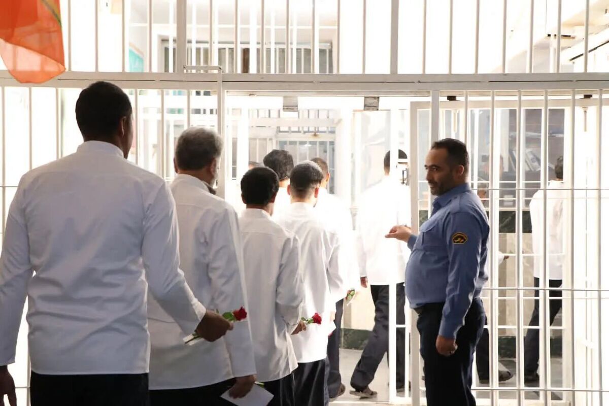 ۵۲ مددجوی زندانی با تلاش ستاد دیه و مشارکت خیرین آزاد شدند