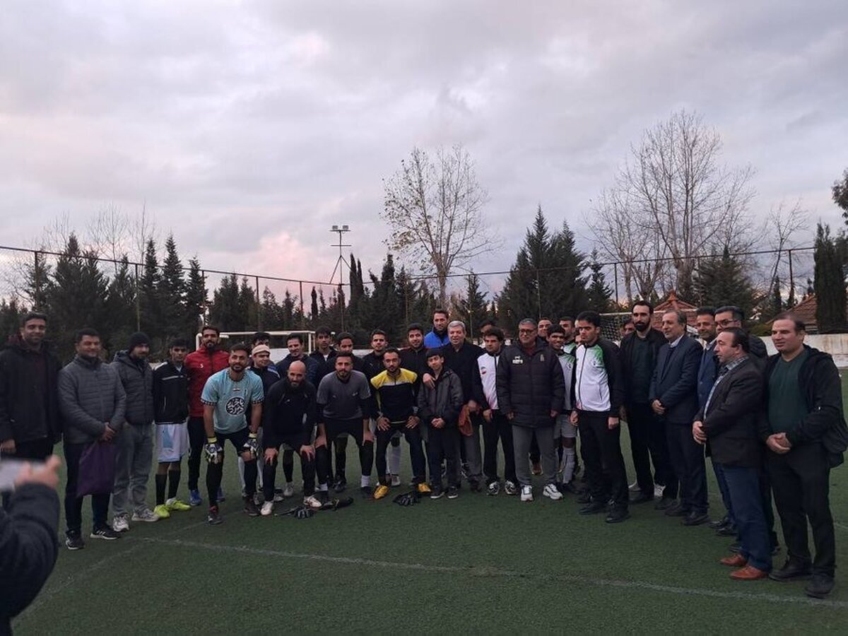 رئیس سازمان بهزیستی با تیم فوتبال نابینایان دیدار کرد