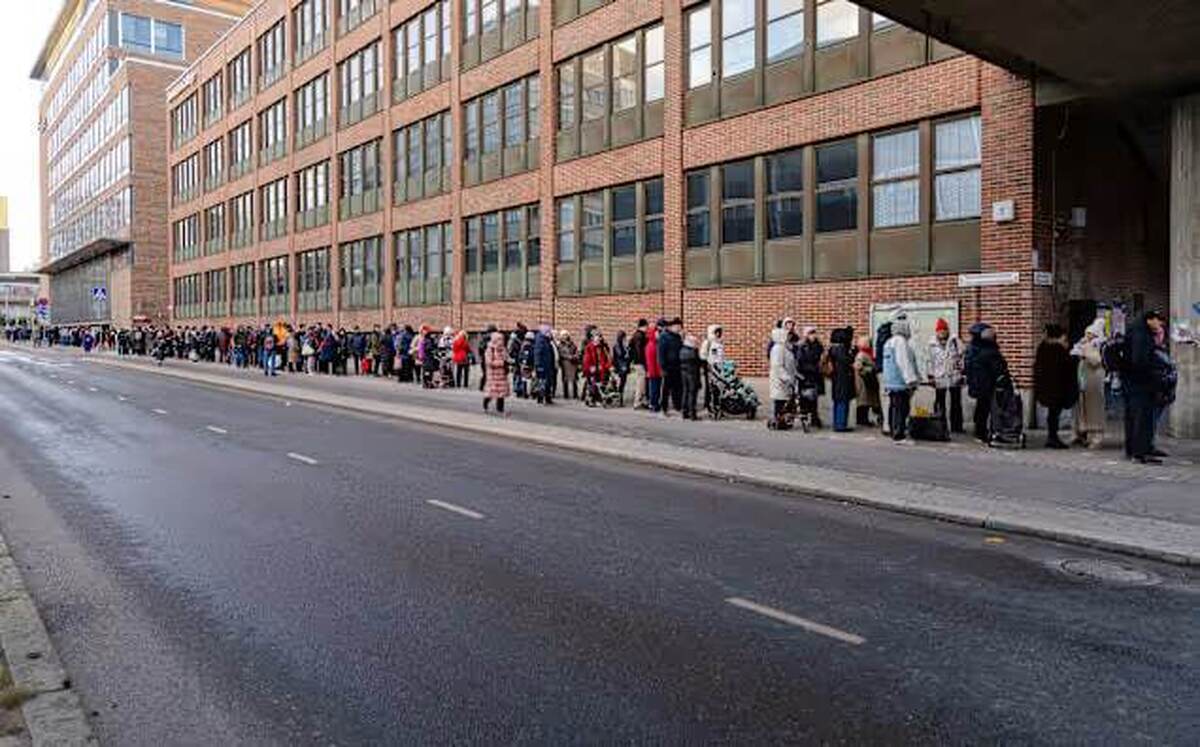 بحران فقر در فنلاند: ده‌ها نیازمند در انتظار غذا از مراسم خیریه کریسمس بازگردانده شدند