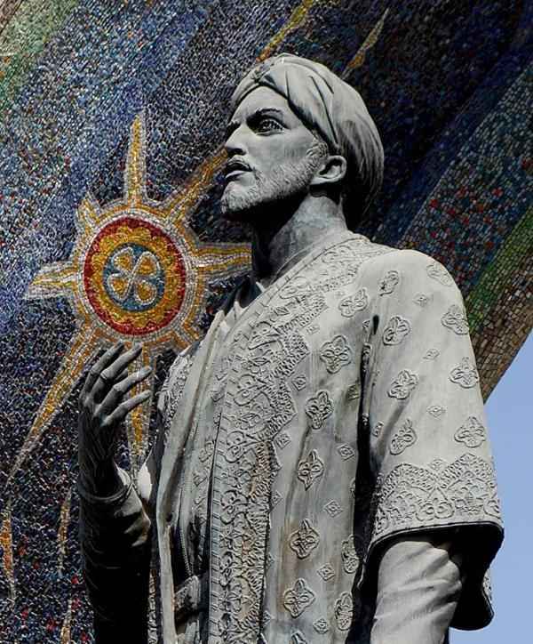 «در شعر رودکی خرد؛ کلید گشایش نیکی‌هاست.»