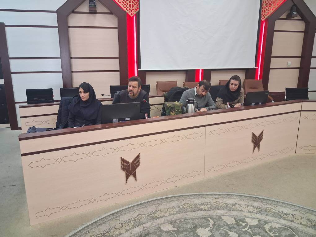 اولین نشست هم اندیشی فعالان محیط زیست در دانشگاه آزاد اسلامی با موضوع بررسی ظرفیت های همکاری دانشگاه و تشکل های مردم نهاد اولین نشست هم اندیشی فعالان محیط زیست در دانشگاه آزاد اسلامی با موضوع بررسی ظرفیت های همکاری دانشگاه و تشکل های مردم نهاد