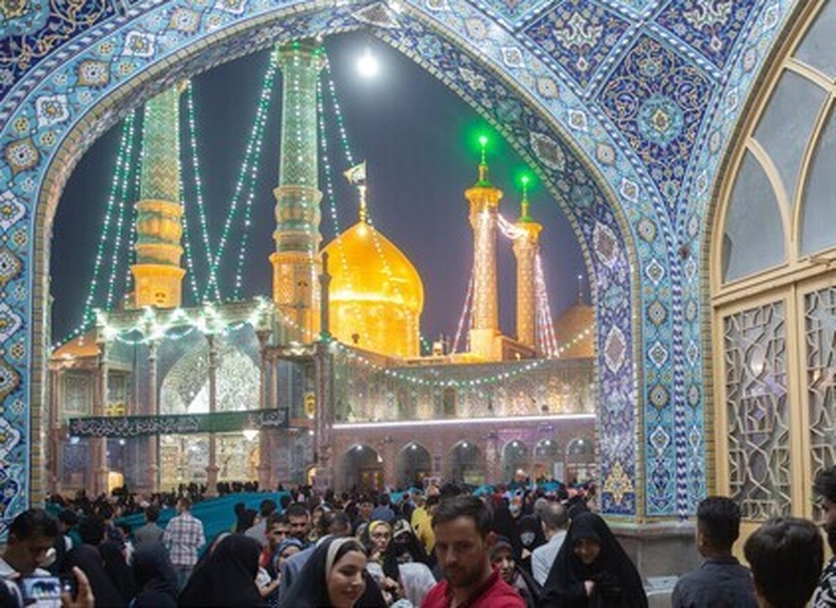 اعزام مددجویان به اماکن زیارتی و اهدای لوازم ضروری زندگی به خانواده‌ها