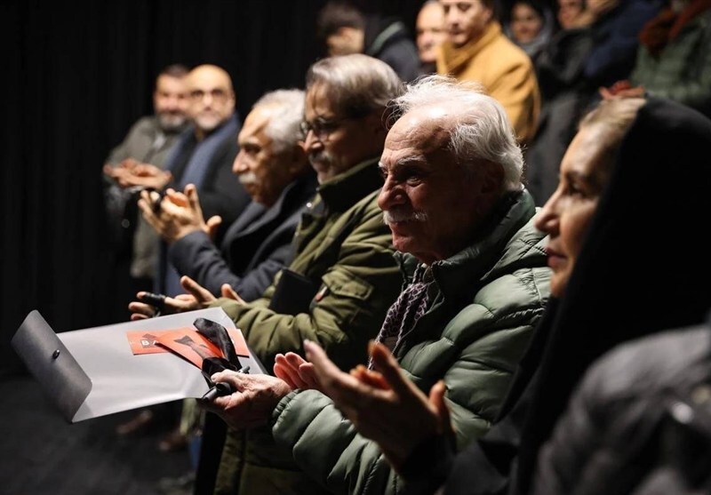 اجرای هنرمندان دارای معلولیت در تماشاخانه سنگلج