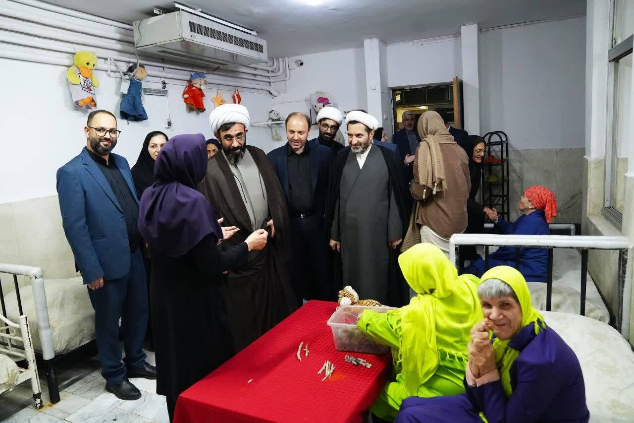 بازدید اعضای دبیرخانۀ جشنوارۀ ملی نشان نیکوکاری از خیریۀ «همدم فتح‌المبین» در مشهد