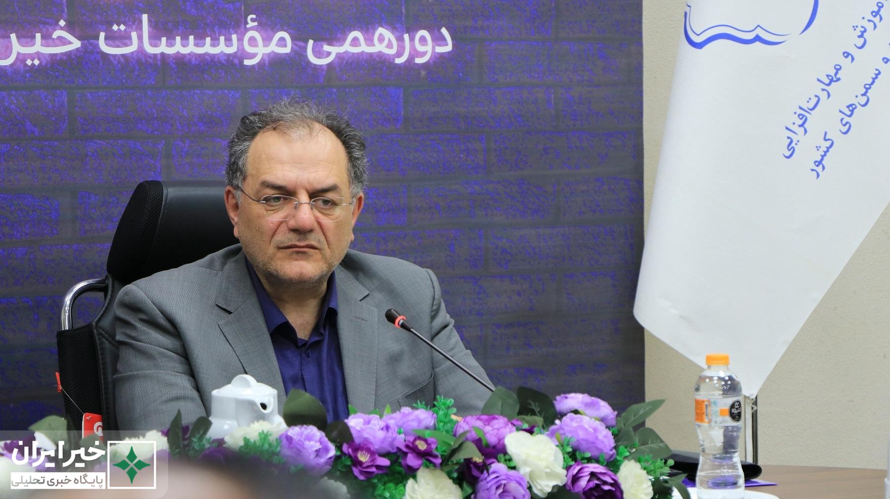 ارائه خدمت «راه ایمان» به ۱۰ هزار دانش‌آموز در ۱۴۰ مدرسه/ همکاری ۵۴۰ پزشک و پرستار با مؤسسه