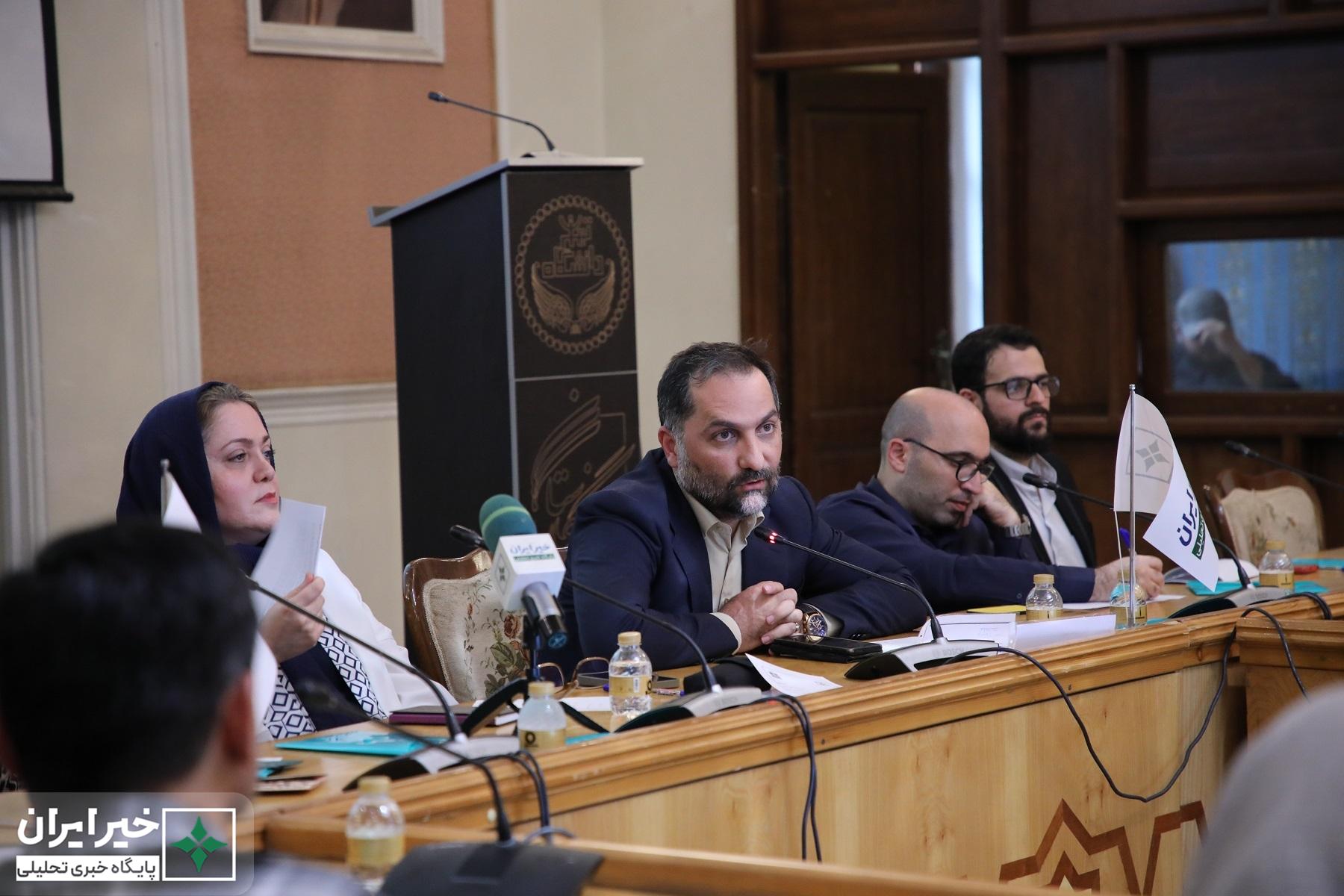 انسانِ خیرخواه نه فقط با خیریه‌ها، بلکه باید با دولت و بخش خصوصی تعامل سازنده داشته باشد