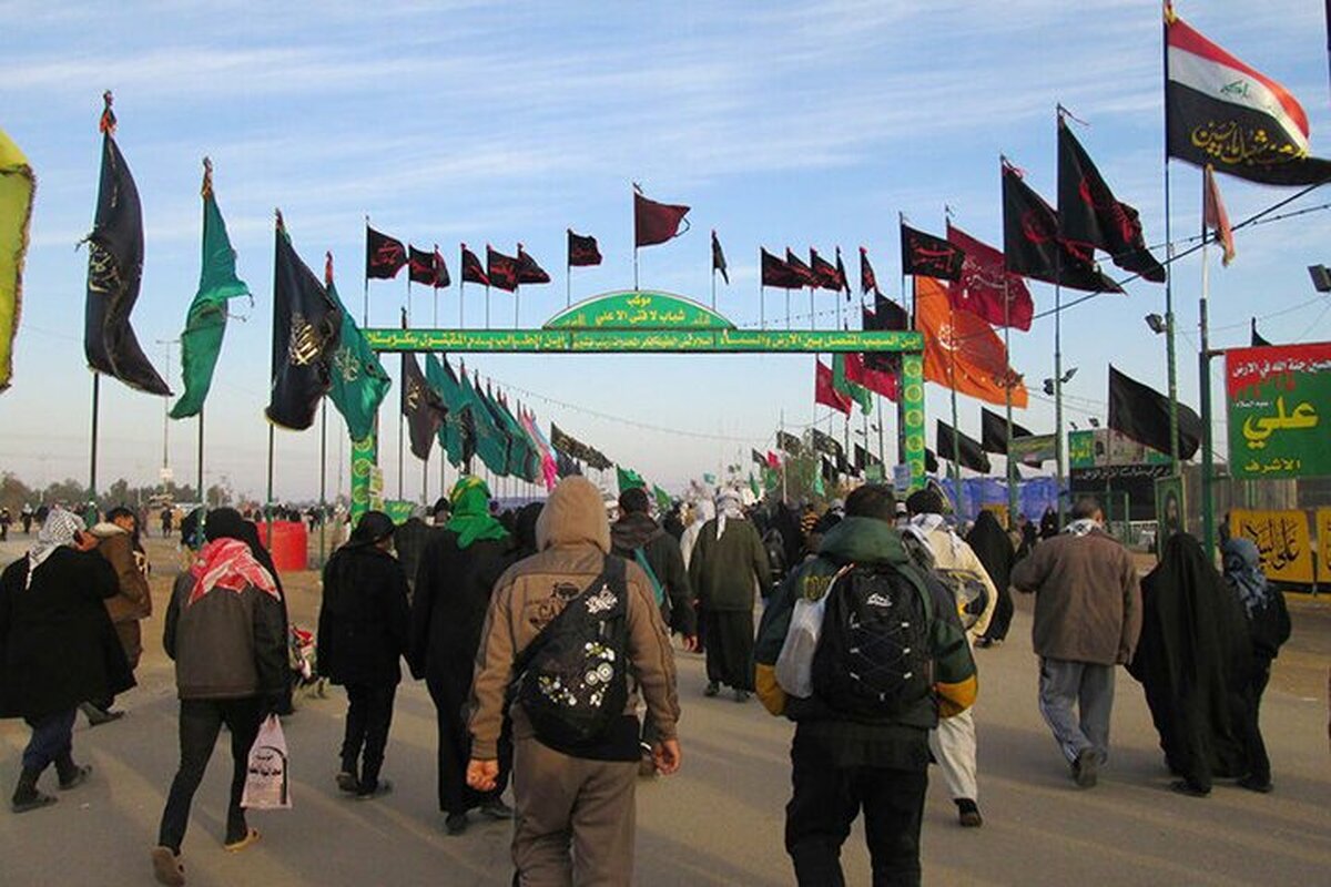 به عشق حسین (ع) تا مرز عاشقی / دارندگان وسایل نقلیه در پویش «نذر سفر»، زائران اربعین را رایگان به مرز میرسانند