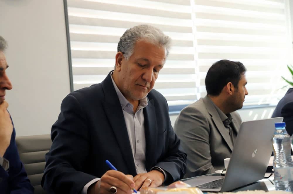 رئیس، نایب‌رئیس، خزانه‌دار و مدیرعامل انجمن حمایت از بیماران و بیمارستان سینا انتخاب شدند