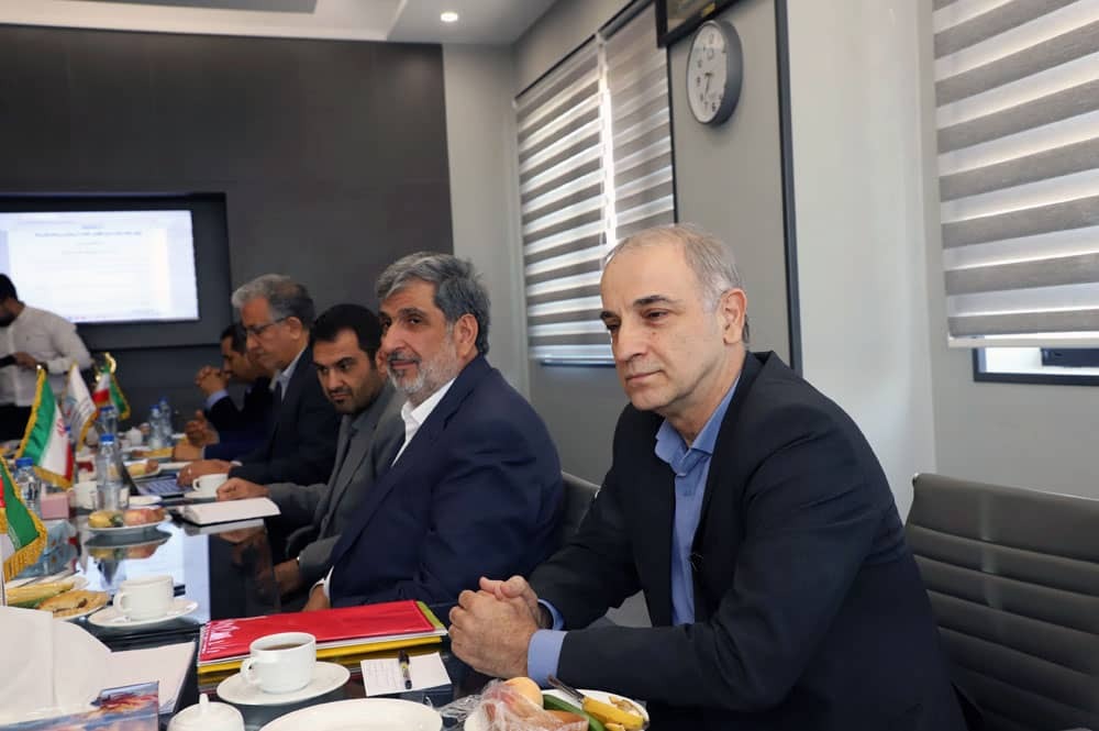 رئیس، نایب‌رئیس، خزانه‌دار و مدیرعامل انجمن حمایت از بیماران و بیمارستان سینا انتخاب شدند