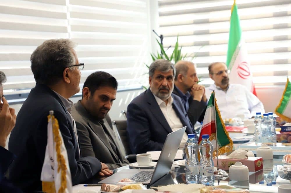 رئیس، نایب‌رئیس، خزانه‌دار و مدیرعامل انجمن حمایت از بیماران و بیمارستان سینا انتخاب شدند