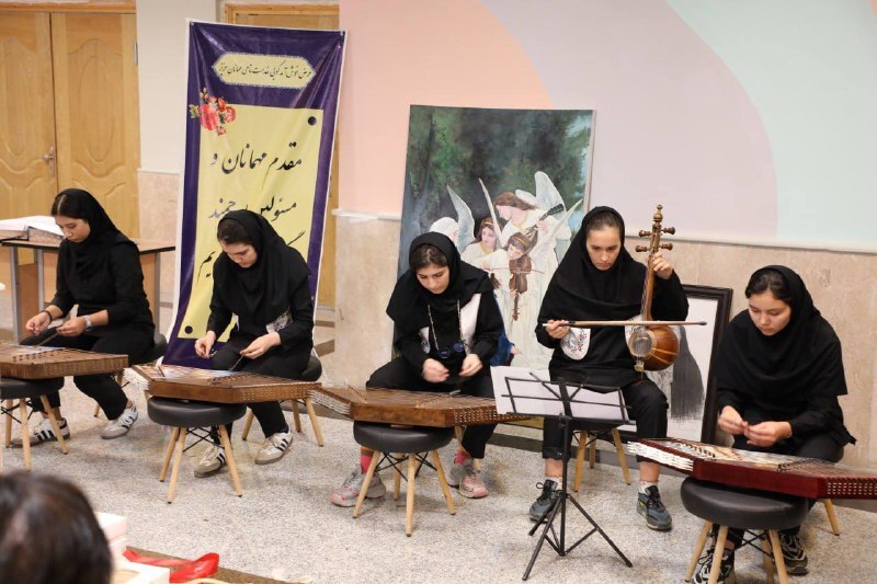 تجهیز هنرستان هنرهای زیبای دختران بجنورد توسط مؤسسه مردم‌نهاد مهر گیتی