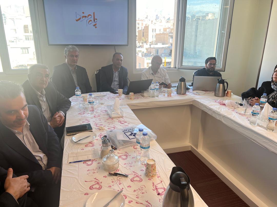بوربور: مجمع خیرین کشور در حال پیگیری همۀ راه‌های ممکن برای کمک به وضعیت دیالیز در کشور است