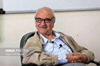 استاد شفیعی کدکنی به یاد مادرش، یک مدرسه ساخت