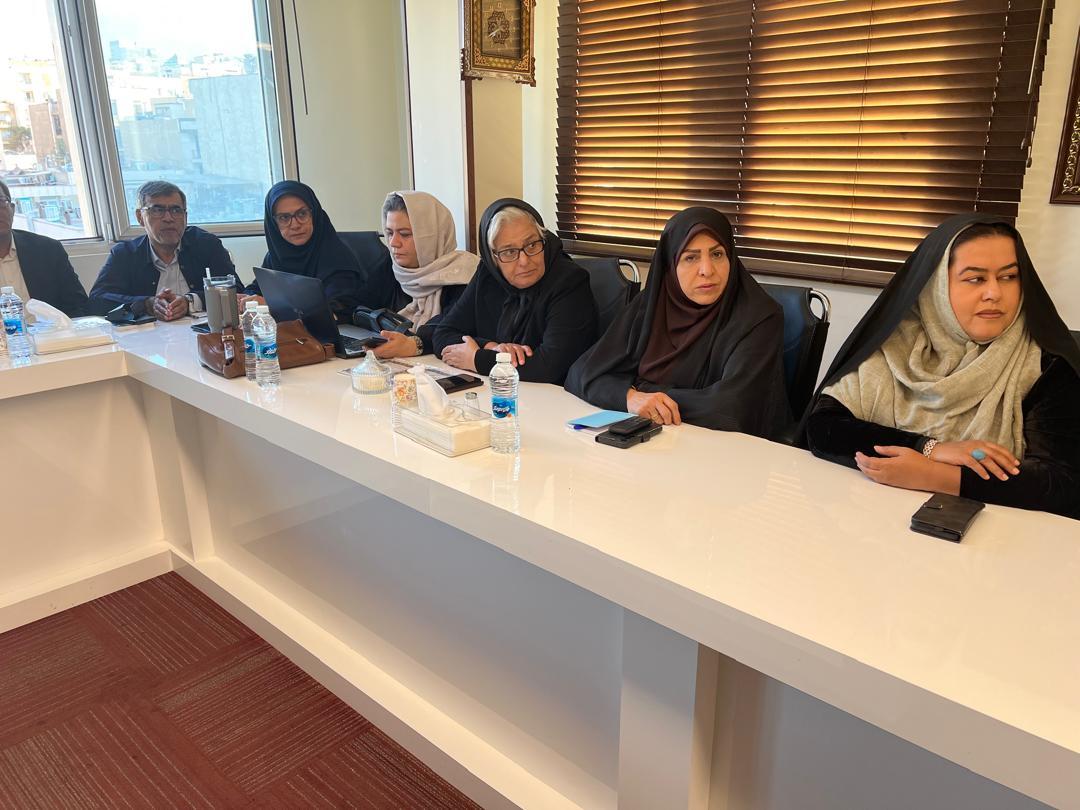 استاندار تهران در جلسه مجمع خیرین کشور: مشکلات تهران با کمک خیرین امکان‌پذیر است 