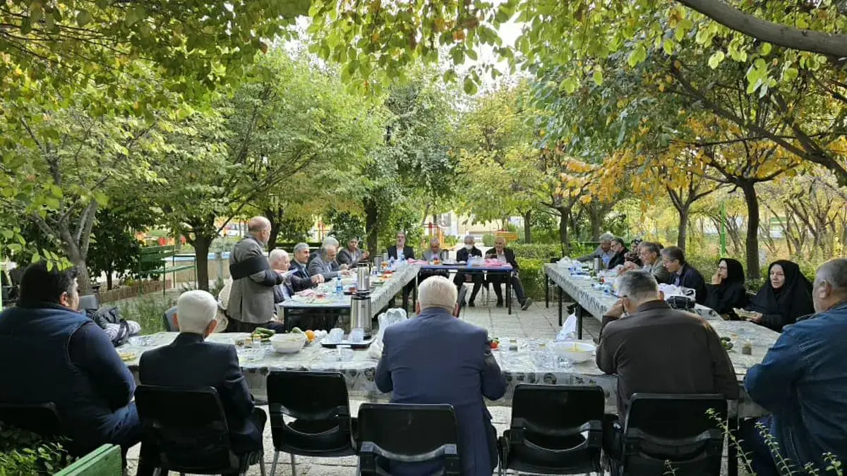 خیرین به یاری سالمندان شیراز آمدند