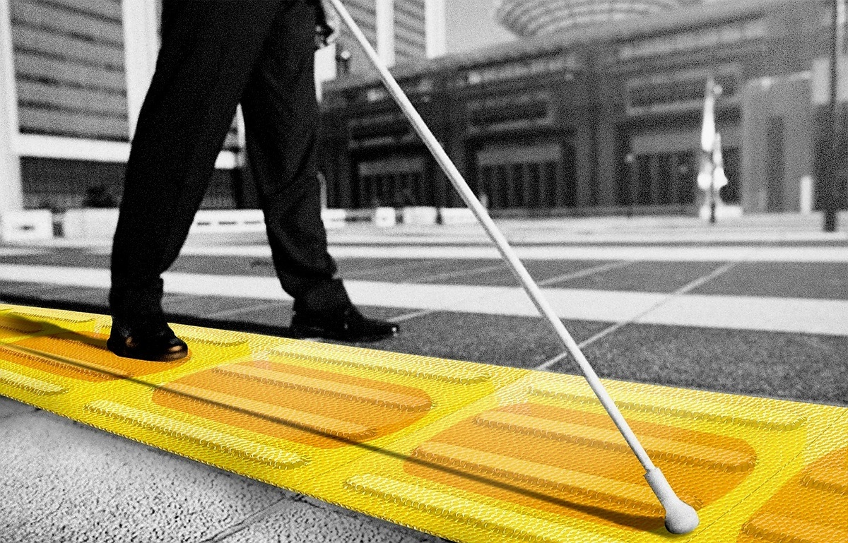 راه رفتن روی «شانه‌های ترک‌خورده»