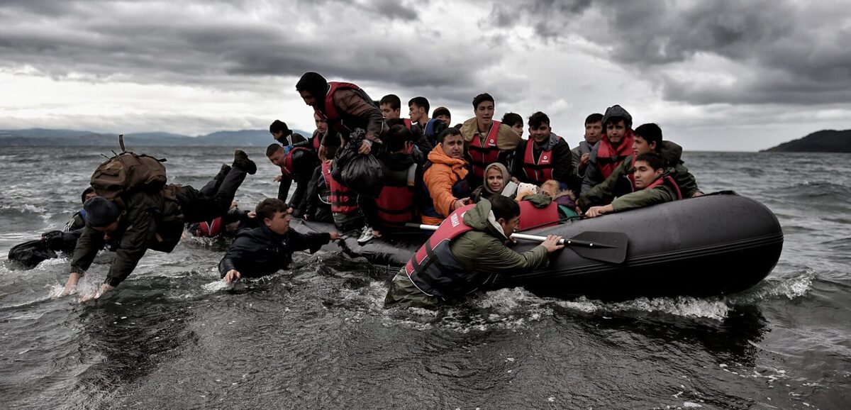 محاکمه امدادگران در یونان؛ همبستگی انسانی در معرض اتهام