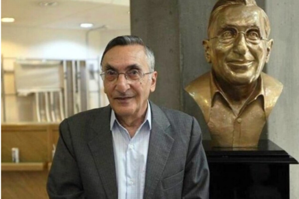 بیش از ۶۵۰۰ جلد از کتاب‌های یک شخصیت علمی به سازمان اسناد و کتابخانه ملی ایران اهدا شد