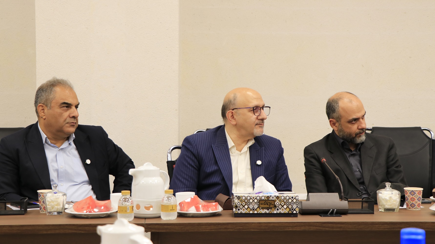 نشست سیاستگذاری و هم‌اندیشی اعضای هیئت علمی آکادمی خیر ایران برگزار شد