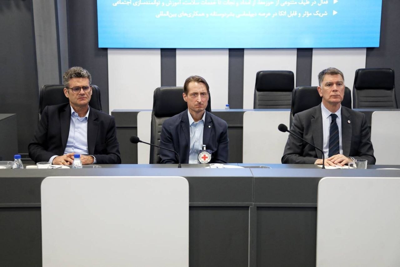 نشست هم‌اندیشی هلال‌احمر با نمایندگان سازمان‌های بشردوستانه