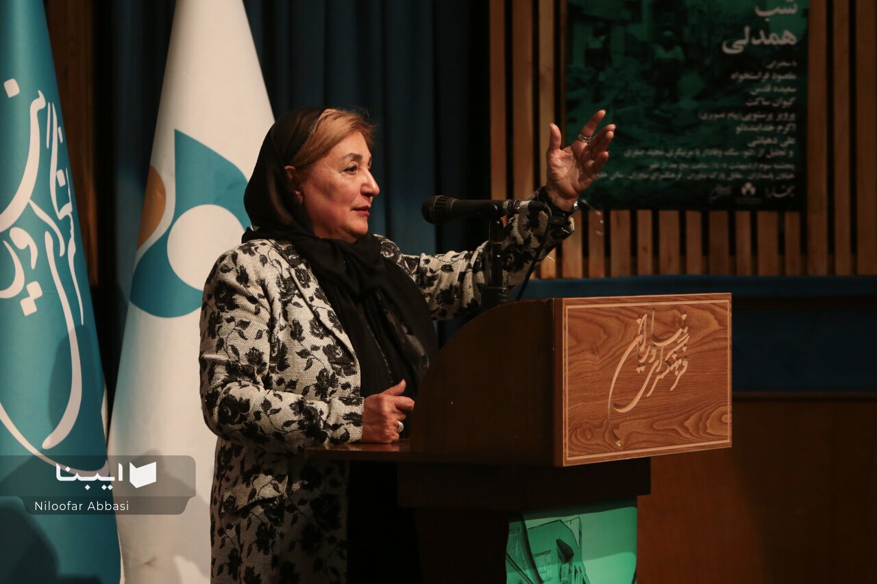 خرد جمعی، ایرانیان را به سوی همسازی و سازگاری میکشاند خرد جمعی، ایرانیان را به سوی همسازی و سازگاری میکشاند
