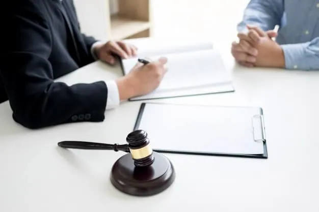 دوهزار وکیل داوطلب و نیکوکار با کمیته امداد همکاری می‌کنند