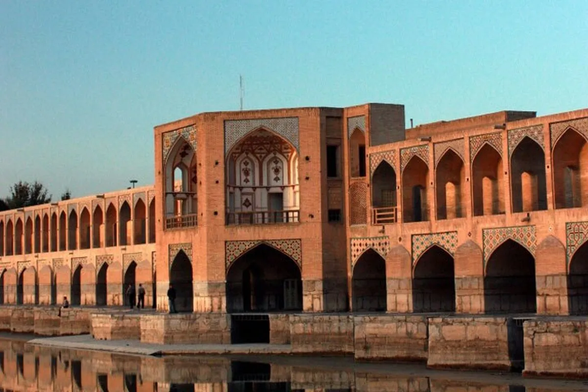 خیرین به کمک حفظ میراث تاریخی اصفهان بیایند