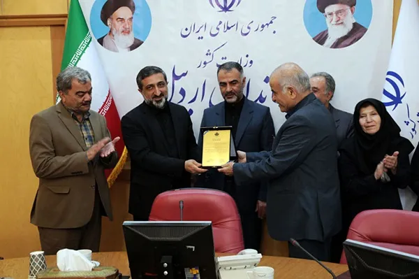 خیرین اردبیلی ۳۰۰ کلاس درس می‌سازند