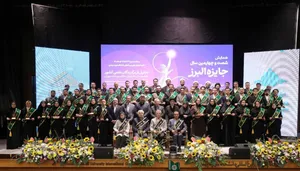 ۵۸ نخبه علمی کشور در شصت‌وچهارمین سال جایزه البرز تجلیل شدند