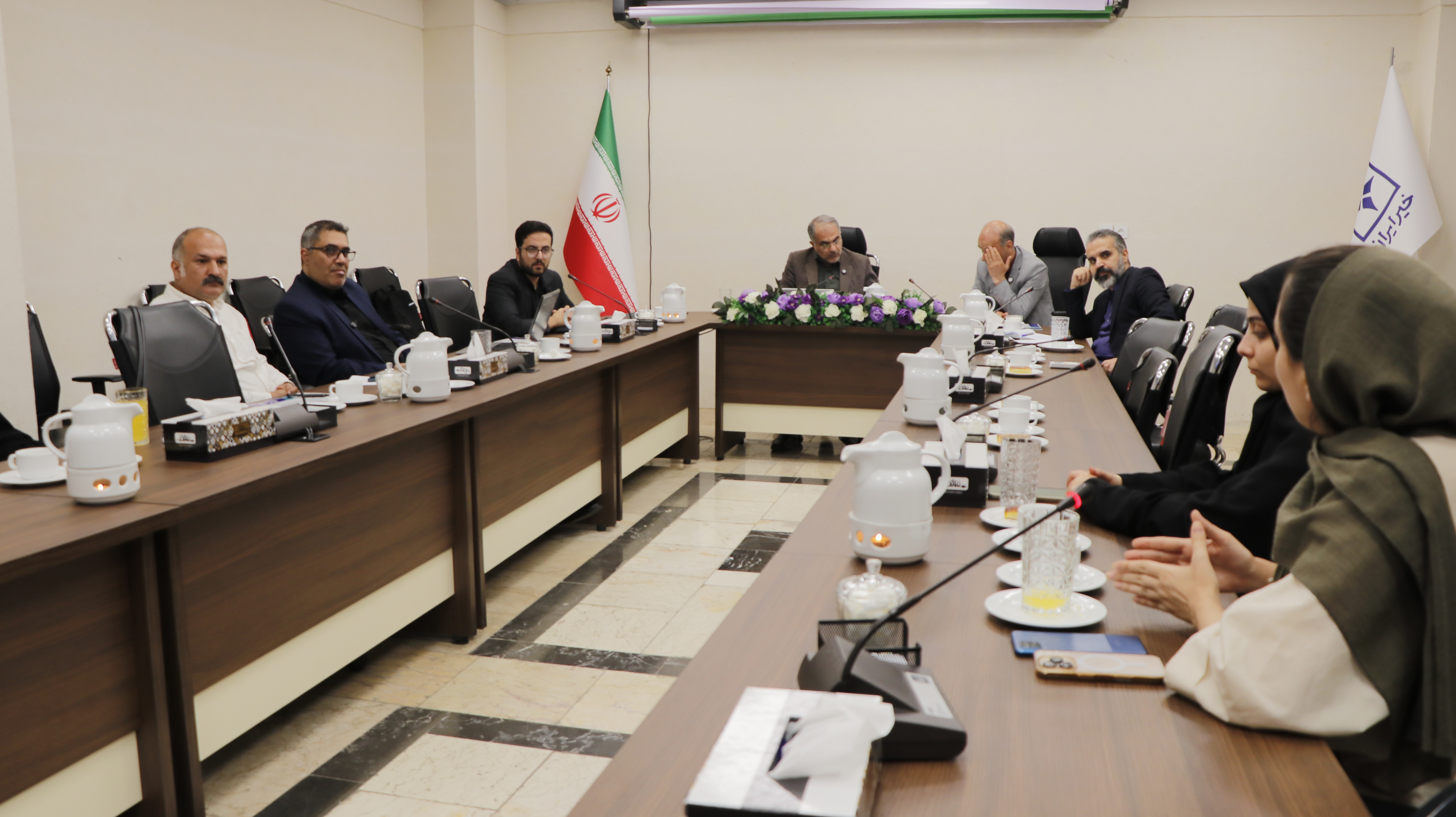 جامعۀ توانمند ایرانی بار اصلی بازسازی را به دوش خواهد کشید به شرط رفع «گره‌افکنی نهادی»