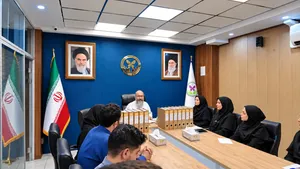 ناسپاسی نسبت به خانۀ «ای بی»؛ از شکستن شیشه‌ها تا اهانت به کارمندان