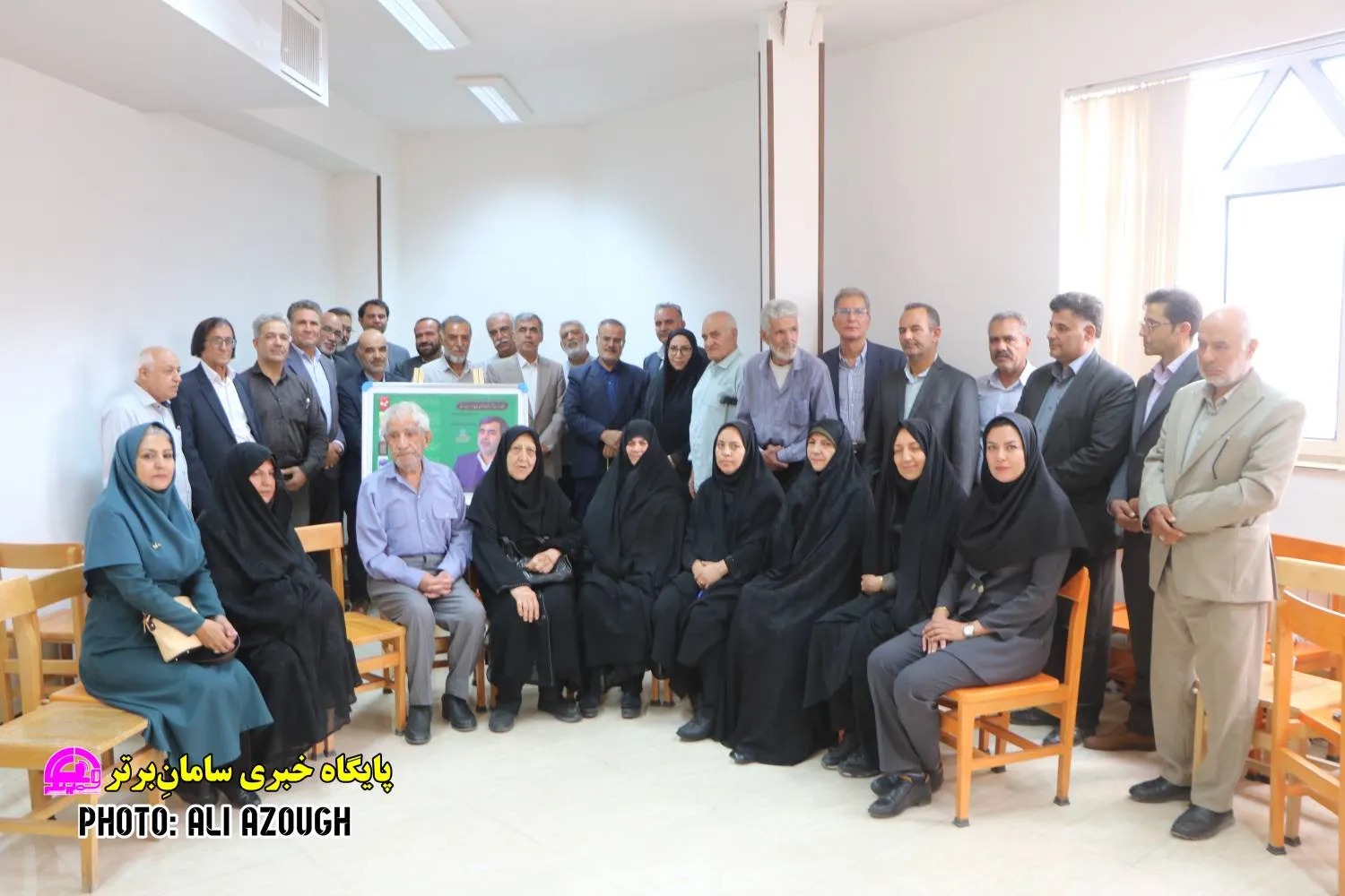 نادر ریاحی