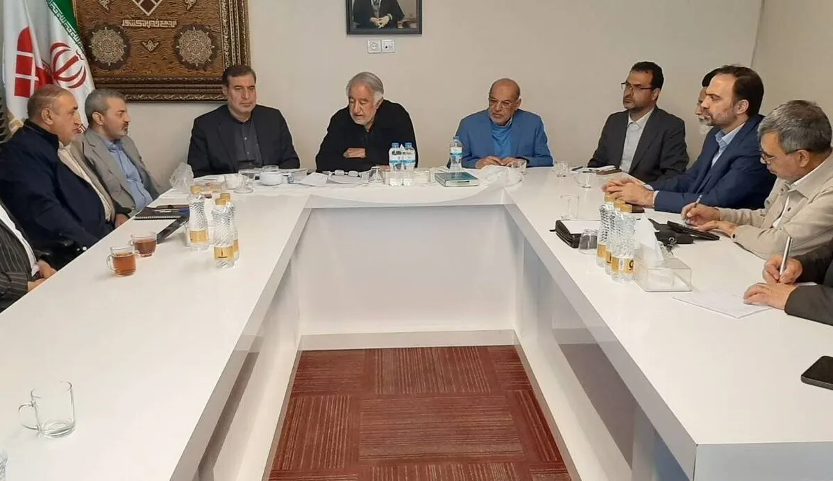بررسی راهکارهای تسریع بازسازی مناطق آسیب‌دیده از جنگ در نشست هیئت‌مدیره مجمع خیرین کشور
